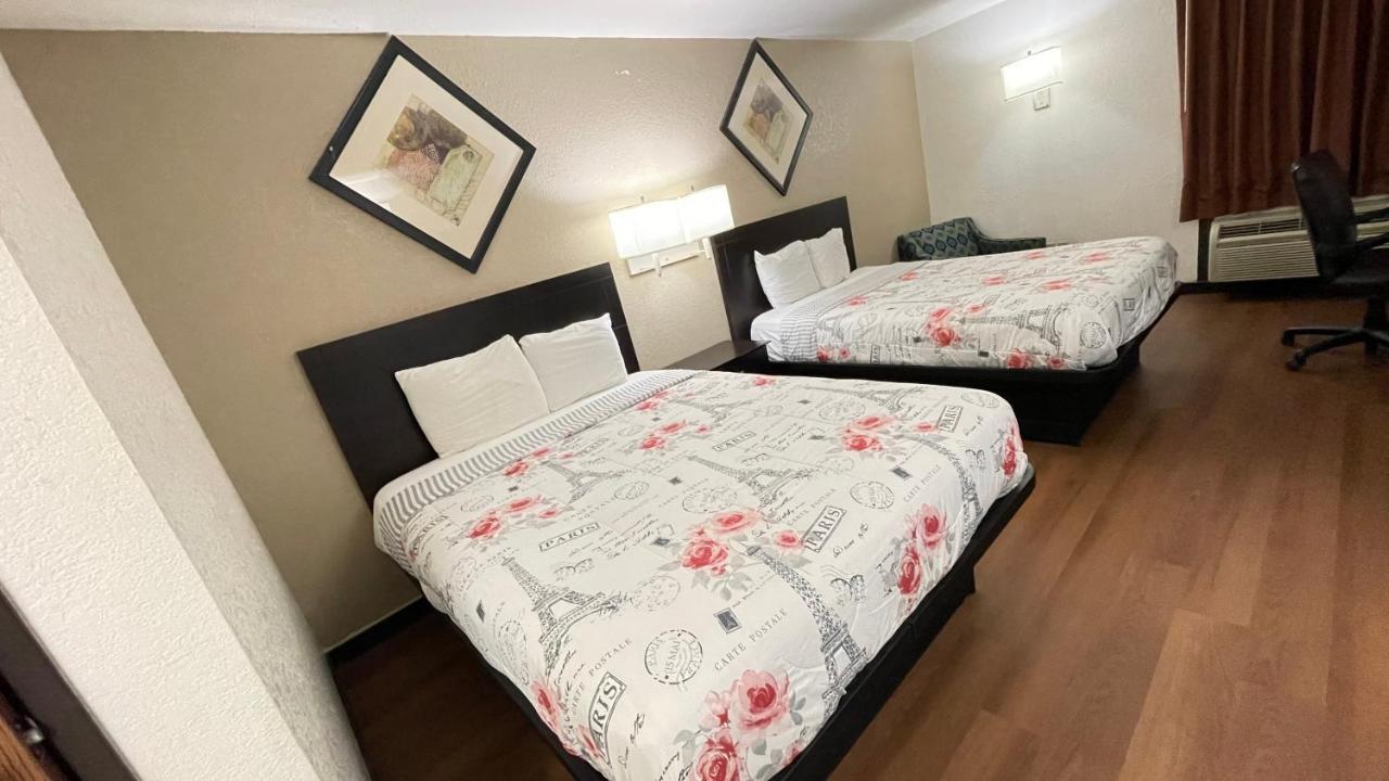Pinckneyville Inn And Suites Dış mekan fotoğraf