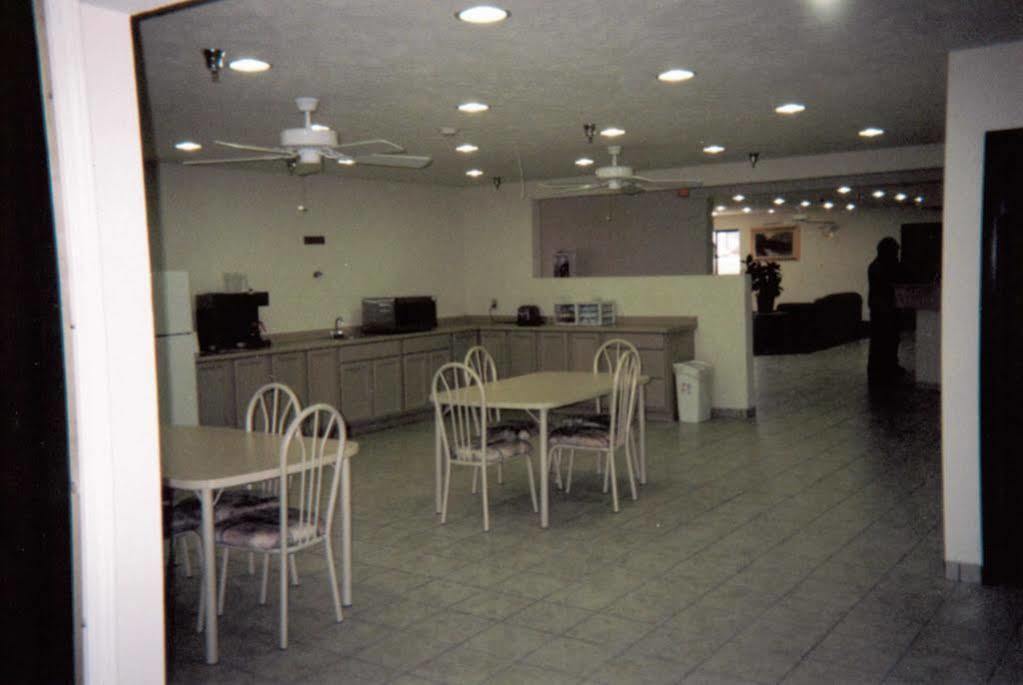 Pinckneyville Inn And Suites Dış mekan fotoğraf